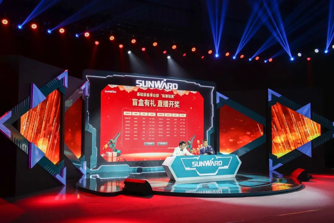 龙8头号玩家智能六“王炸”同台 “H”系列旋挖钻机重磅出击