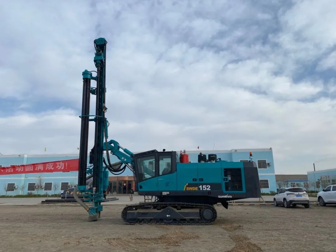 龙8头号玩家智能举行凿岩智能装备矿山应用效果展示会