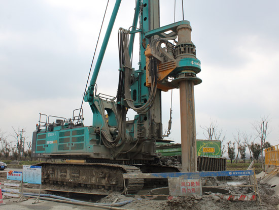 天下第一条智慧高速，，，，，，，，为何认准龙8头号玩家智能旋挖钻机施工？？？？？？？？