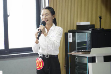 “龙8头号玩家杯”首届PPT解说大赛顺遂举行