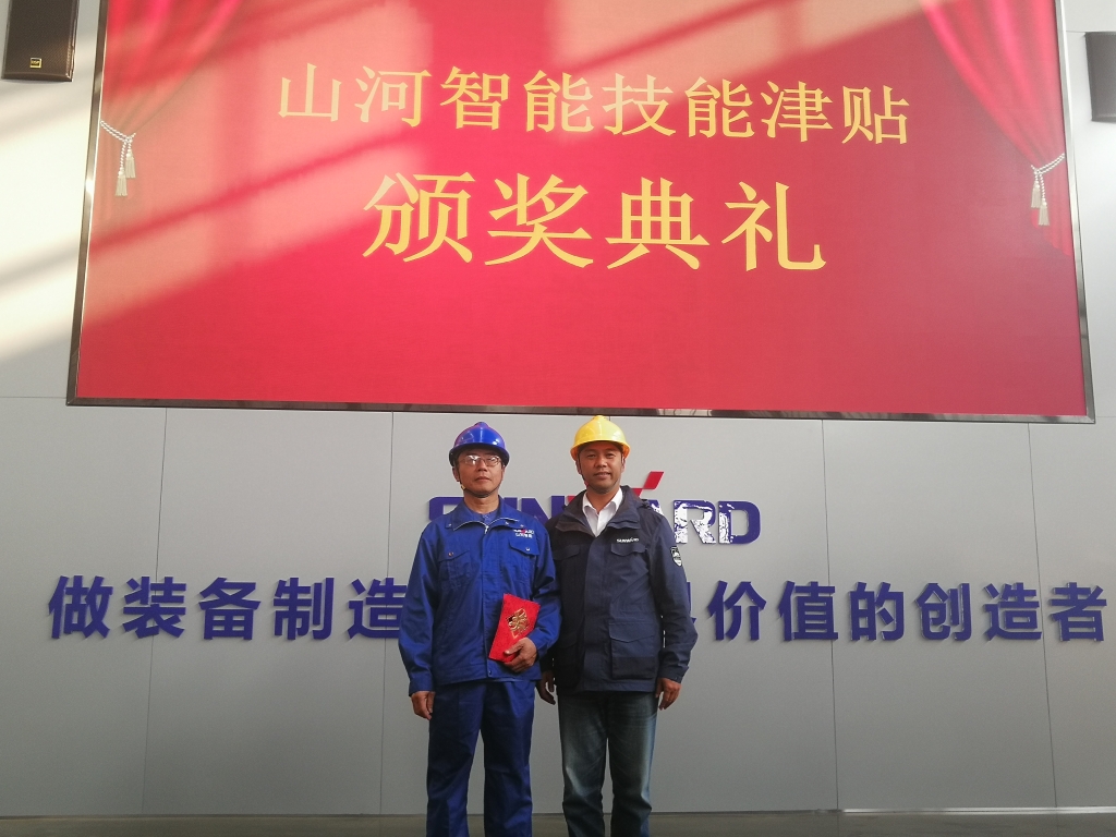 铸造手艺工匠 彰显龙8头号玩家魅力