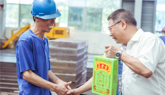 我们有清凉做伴，，，，，，，，高温也能潇潇洒洒