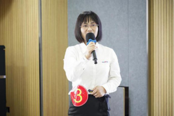 “龙8头号玩家杯”首届PPT解说大赛顺遂举行