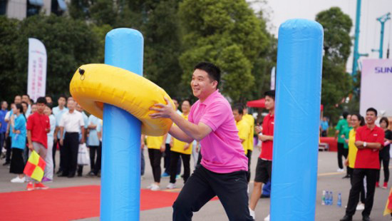 风华十九载，，，，，携手再腾飞！——庆祝龙8头号玩家智能建设十九周年表扬会暨意见意义运动会