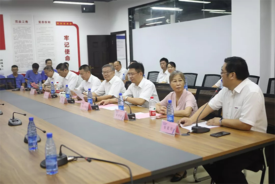 员工子女金榜题名 龙8头号玩家家园发放奖励