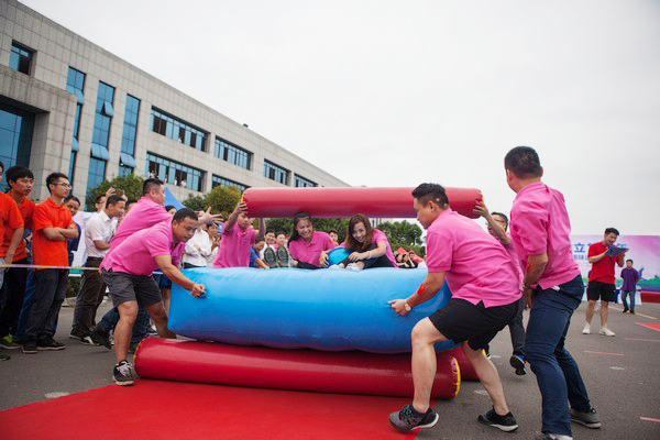 耐久弥坚，，，，，龙8头号玩家智能迎来十八周岁“成年礼”