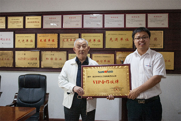 创富故事：相助十一年，，，，，，，，赞叹龙8头号玩家产品耐久耐用