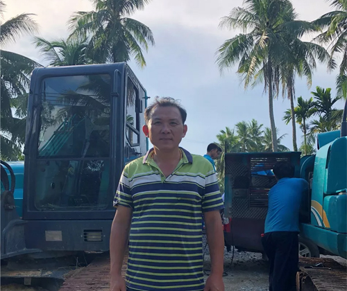 作为村里的创富标杆，，，，，陈老板的∶院爱将”事实是谁？？？？？？？