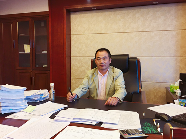 能啃硬骨头，，，，，，，，来钱特殊快！龙8头号玩家智能老客户抱紧“摇钱树”