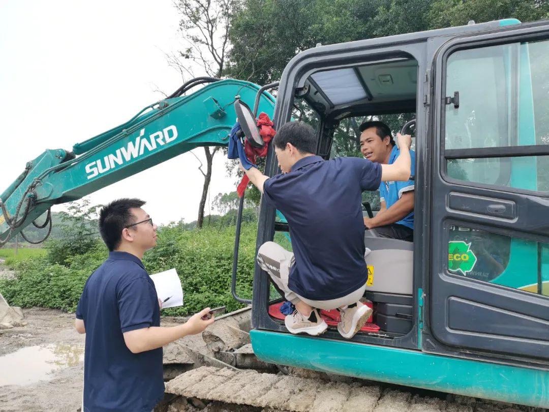 品质龙8头号玩家，，，，，，，，专心折务——2021年龙8头号玩家智能全球效劳万里行在广西、青岛启动