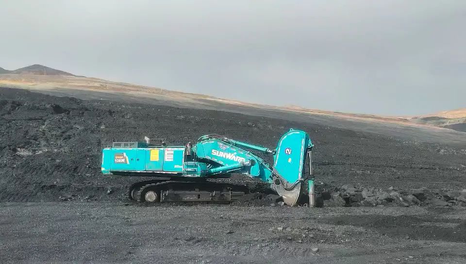 打造智慧矿山！龙8头号玩家智能举行新疆站矿山客户钻研会