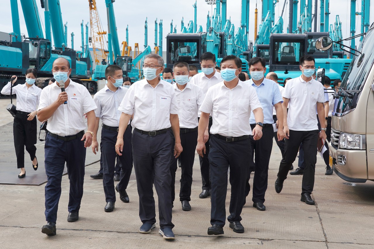 长沙县委书记付旭明调研龙8头号玩家智能