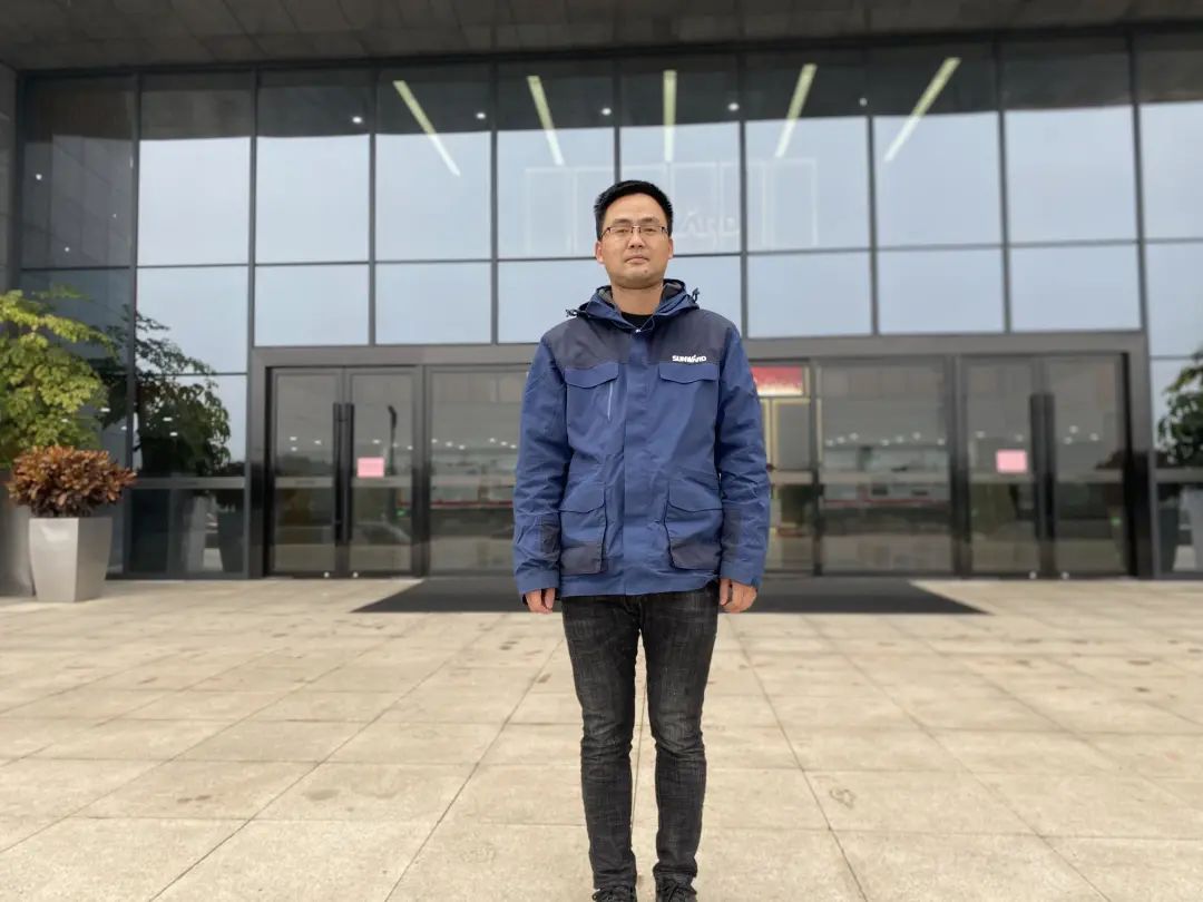 龙8头号玩家工匠 | 用青春汗水铸就工匠精神