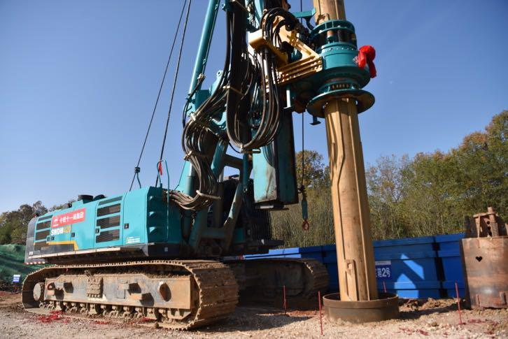 首根桩基开钻！龙8头号玩家智能助力新建沪渝蓉高速铁路建设