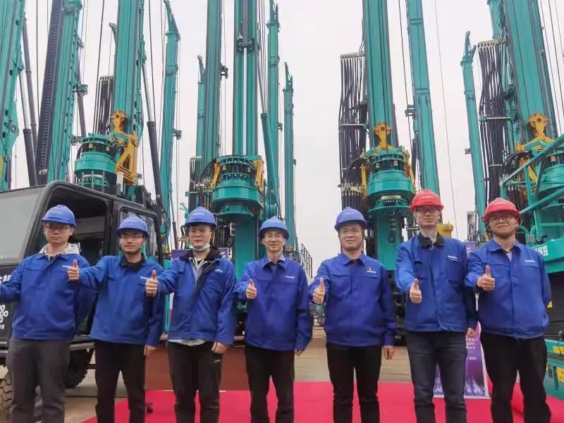 龙8头号玩家智能荣获第四届“绽放杯”5G应用征集大赛天下总决赛优异项目奖