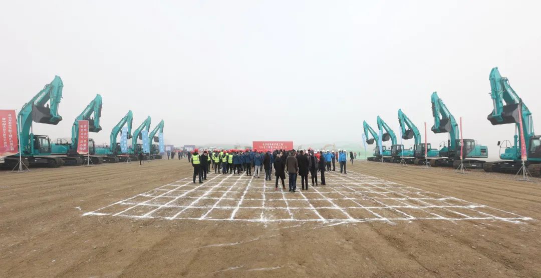 “龙8头号玩家绿”精彩亮相！龙8头号玩家智能装备周全助力长沙机场改扩建项目