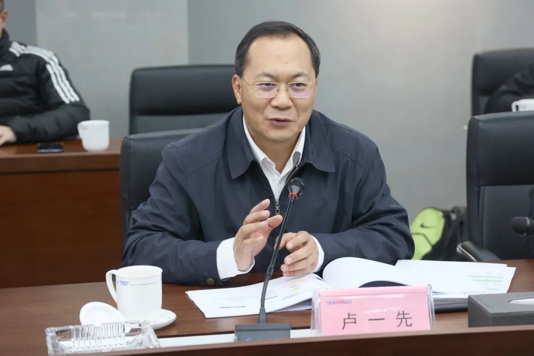 卢一先考察调研龙8头号玩家智能