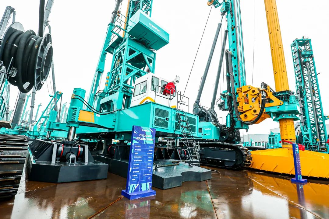 多款产品问鼎天下之最！龙8头号玩家智能地下工程装备全球宣布会乐成举行