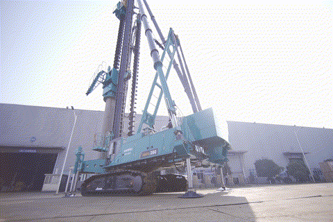 植桩奇兵！龙8头号玩家智能开启大直径预制桩施工全新探索实践