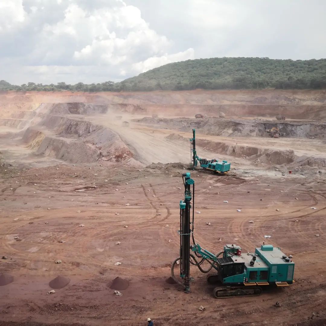 开门红！龙8头号玩家智能凿岩装备实现新年首单发货
