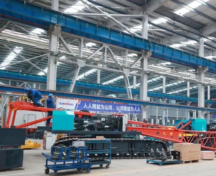 向着冲耀眼标全力以赴！龙8头号玩家智能正式开工