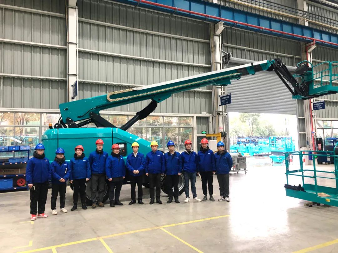 “拳”力出击！龙8头号玩家智能首套自主研发臂车控制系统重磅来袭