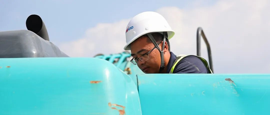 3650天、3000余条工单……90后“张师傅”用十年轻春诠释龙8头号玩家匠心