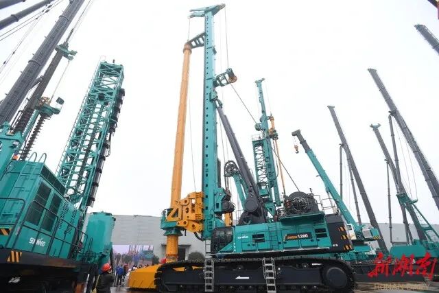 湖南日报 | 坚持立异驱动，，，，，，，龙8头号玩家智能助力打造国家主要先进制造业高地