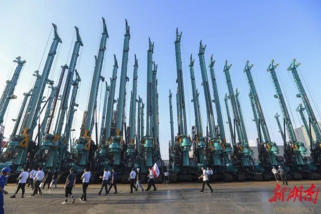 湖南日报 | 坚持立异驱动，，，，，，，龙8头号玩家智能助力打造国家主要先进制造业高地