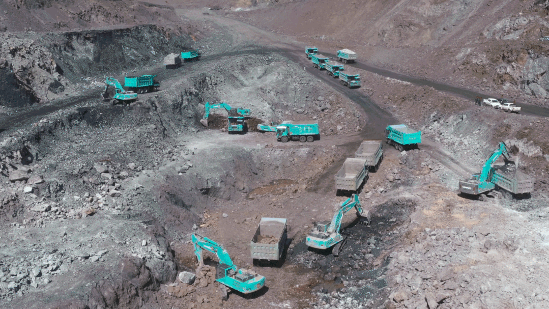 图集 | “龙8头号玩家绿”满矿山！龙8头号玩家智能矿山成套装备实力“亮剑”