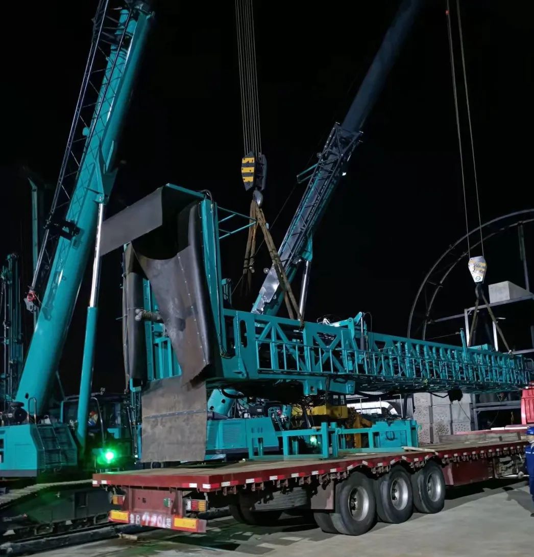 将斗争举行究竟！致敬龙8头号玩家劳动者