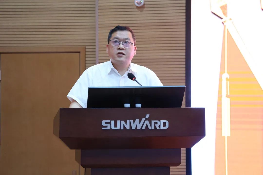 为立功建企建家一体化孝顺更鼎实力！龙8头号玩家智能第五届五次“双代会”乐成召开