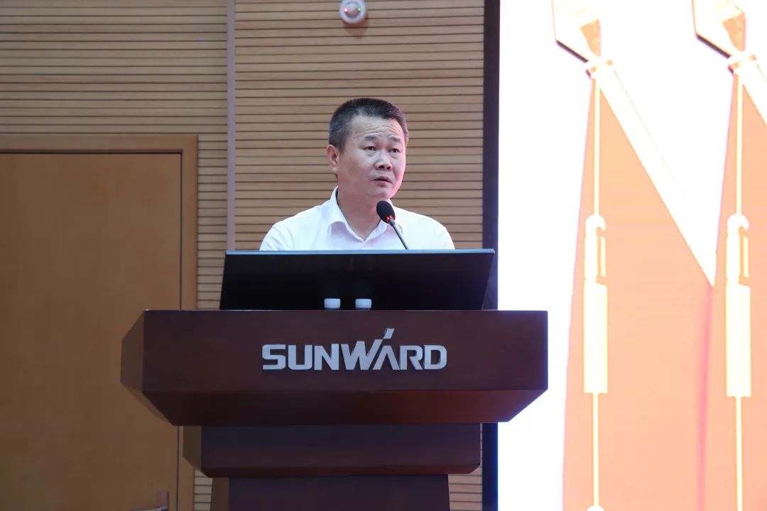 为立功建企建家一体化孝顺更鼎实力！龙8头号玩家智能第五届五次“双代会”乐成召开