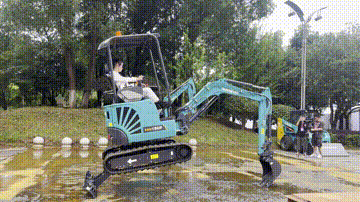 “太绝了！”龙8头号玩家智能代表长沙精彩亮相湖南省第一届职业手艺大赛特技绝活展演