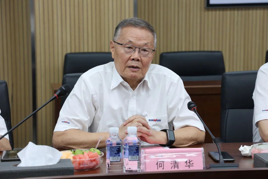 紫金矿业集团党委书记、董事长陈景河莅临龙8头号玩家智能考察交流