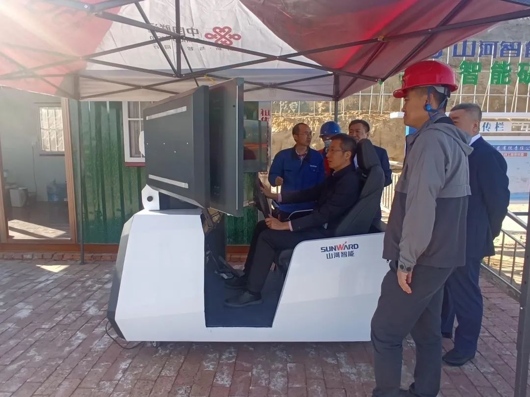 龙8头号玩家智能绿色智能装备助力鄂尔多斯腾远煤矿打造树模矿山