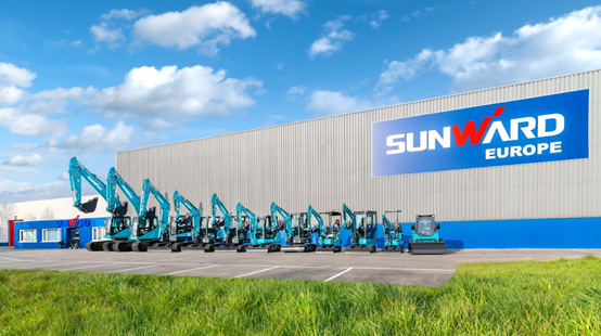 共建“一带一起”！龙8头号玩家智能携手中铁九局助力匈塞铁路建设