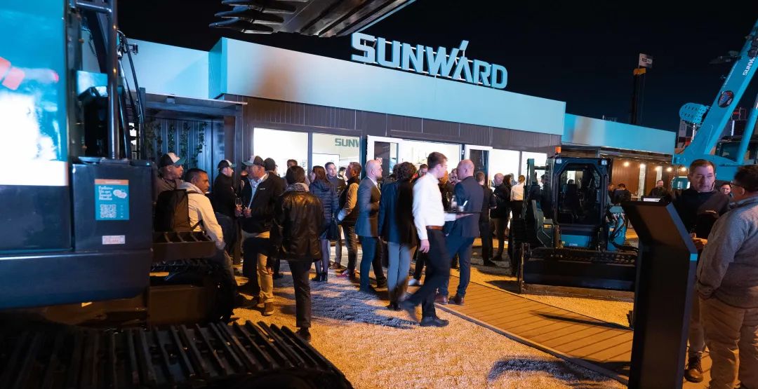 Bauma 2022 | 一组火热现场图带您重温龙8头号玩家智能德国宝马展之旅