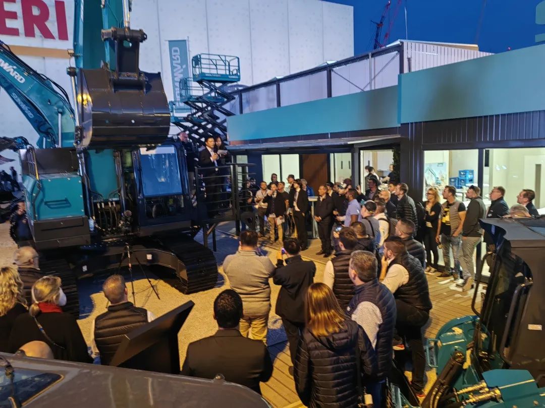 Bauma 2022 | 逆势而行奠新基！龙8头号玩家智能德国宝马展圆满收官