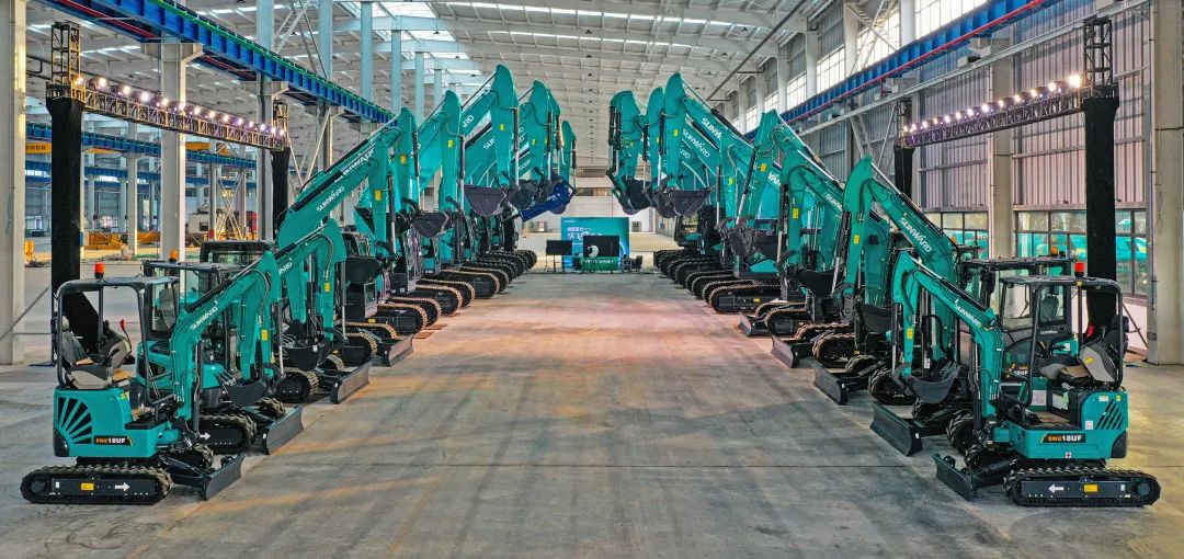 助力“双碳”目的！龙8头号玩家智能集中宣布F系列国四挖掘机