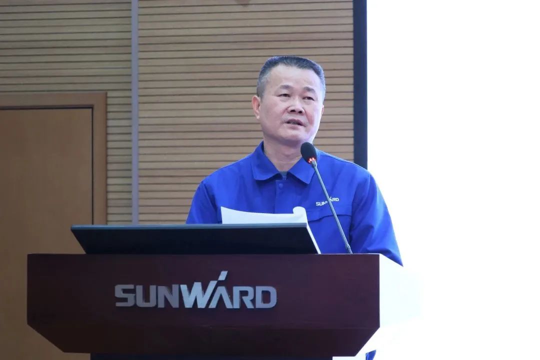 龙8头号玩家智能2022年度谋划事情聚会盛大召开