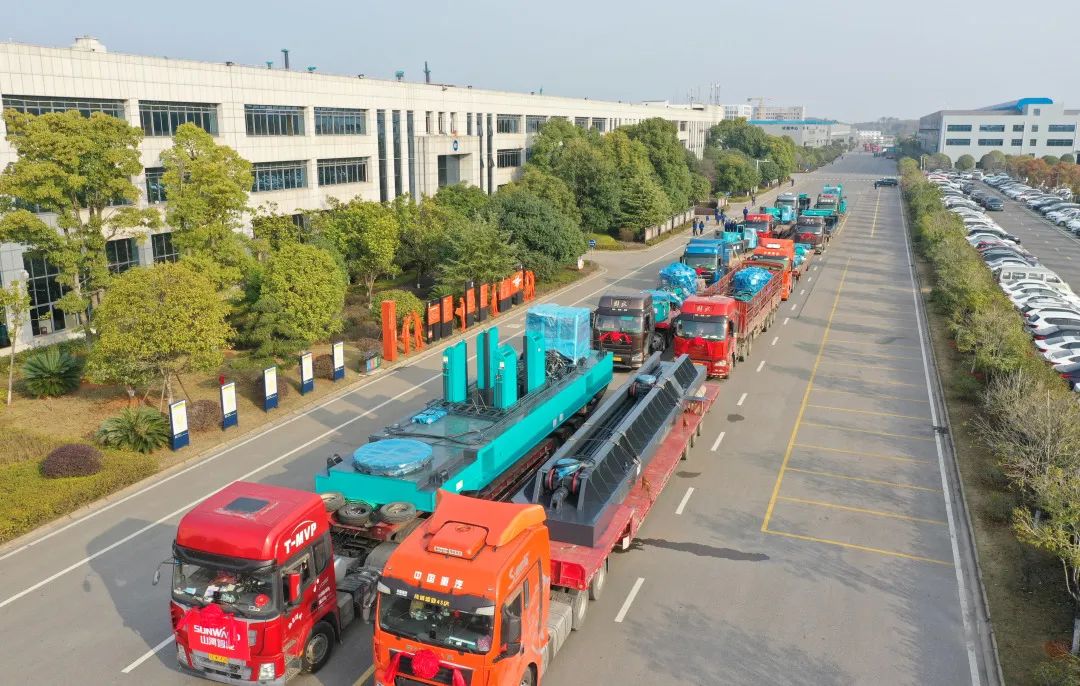 喜迎龙仰面！龙8头号玩家智能大吨位PDP工法引孔式静力压桩机出征哥伦比亚