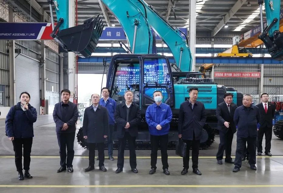 省高院副院长郭正怀调研龙8头号玩家智能