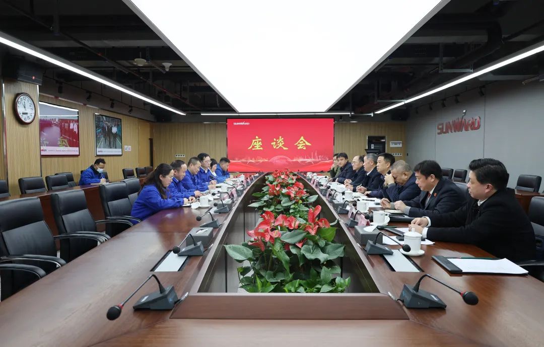 省高院副院长郭正怀调研龙8头号玩家智能