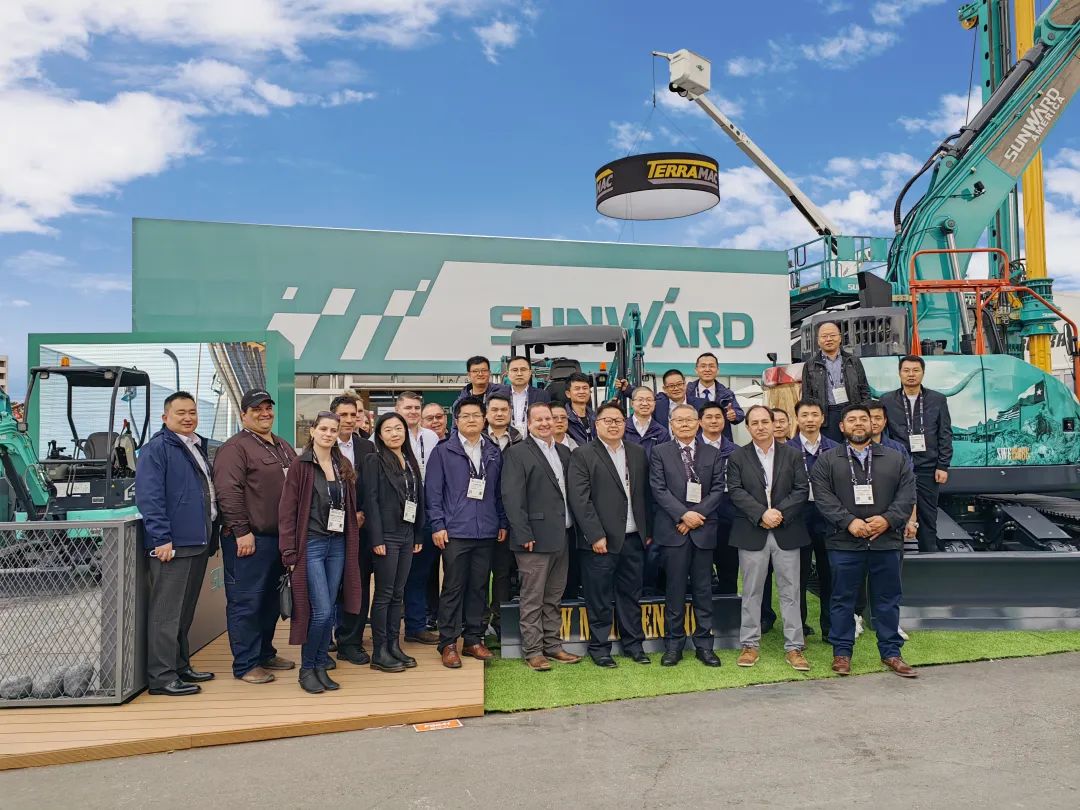 拉展直播 | “狂飙”美国！龙8头号玩家智能向天下展示中国制造硬实力