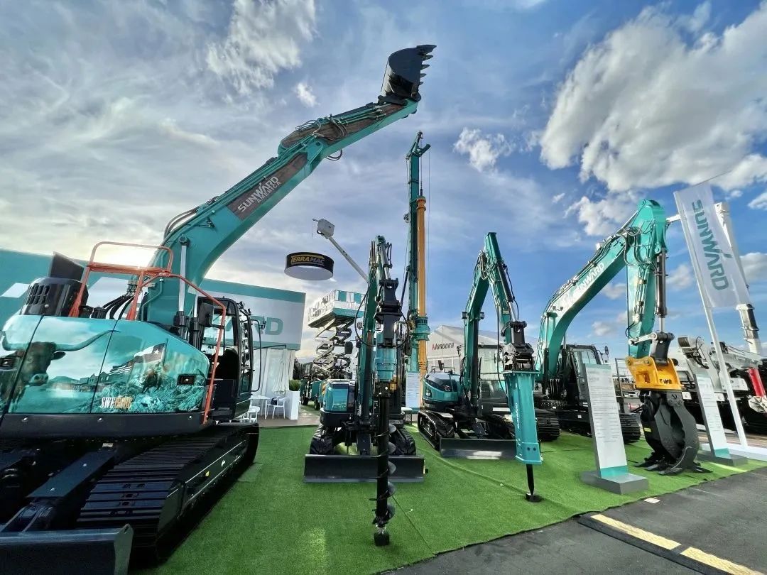 拉展直播 | “狂飙”美国！龙8头号玩家智能向天下展示中国制造硬实力