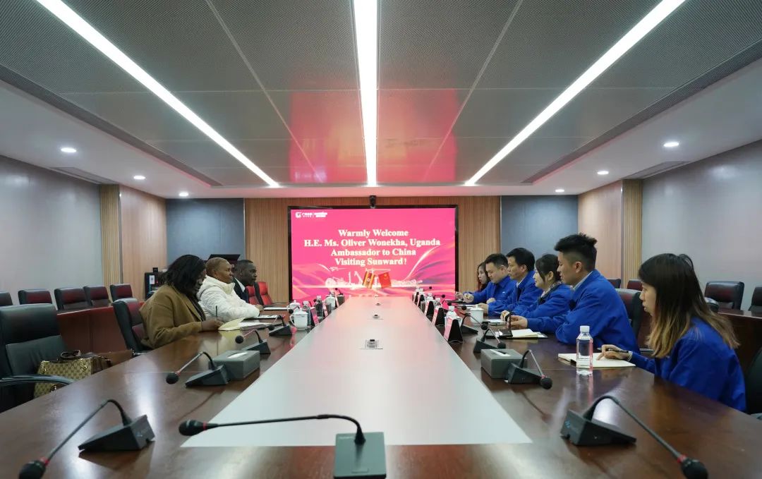 乌干达驻华大使到访龙8头号玩家智能