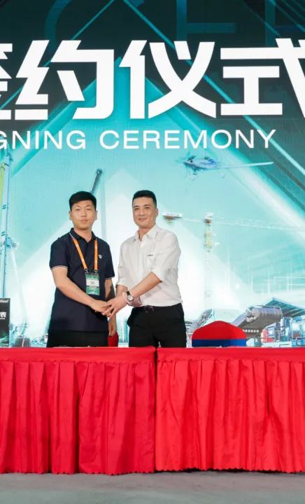 千人齐聚、爆品出击！龙8头号玩家智能新品推介会圆满举行