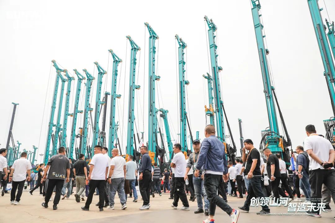 实力出圈！龙8头号玩家智能地下工程装备“大阅兵”来了