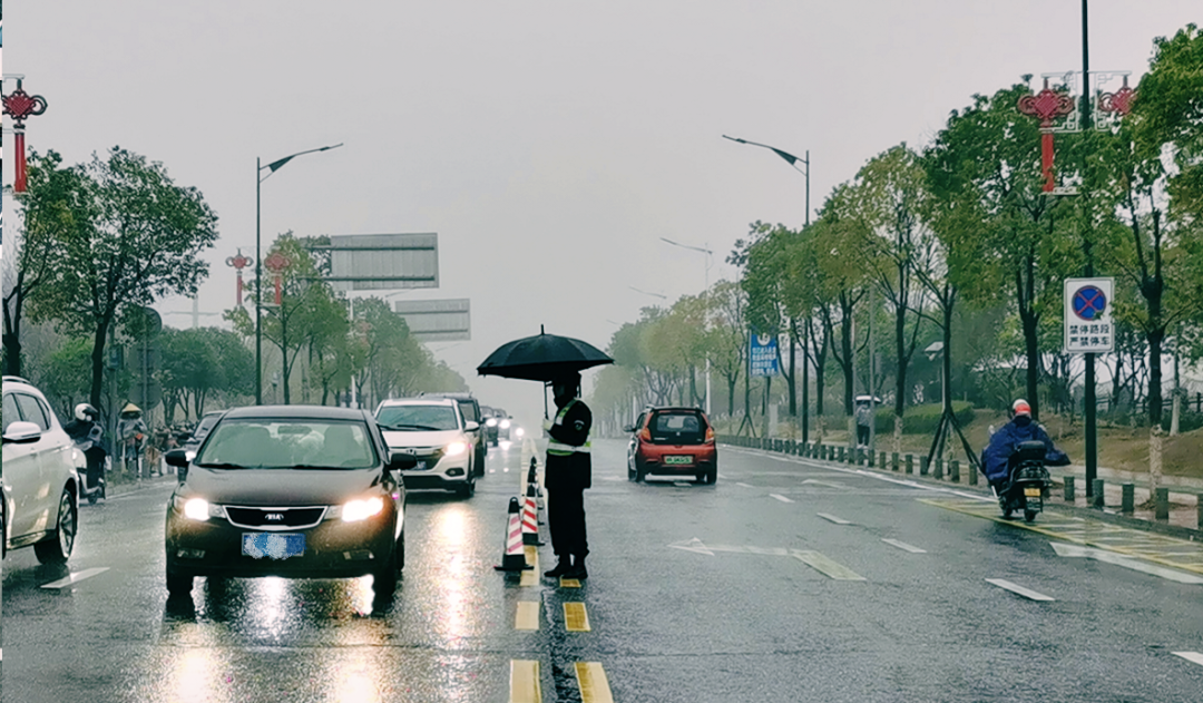 劳动庆幸，，，，，创立伟大！纪录那些通俗且伟大的劳动瞬间